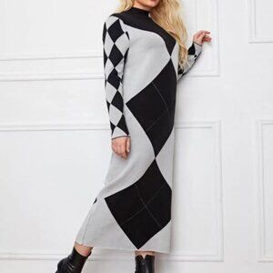 SheIn Curve 2 XL soft and cozy grey and black argyle sweater dress